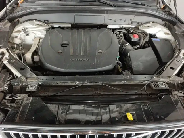 Volvo XC60 — Фото автомобиля 16