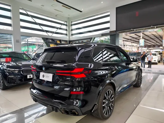 BMW X5 — Фото автомобиля 6