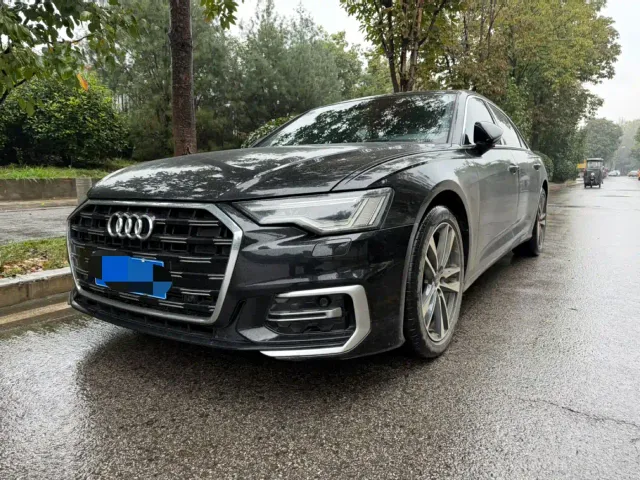 Фотография автомобиля — Audi A6L