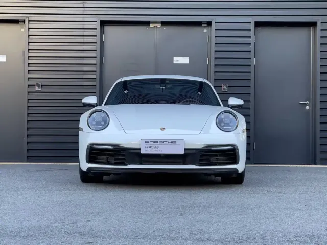 Porsche 911 — Фото автомобиля 3