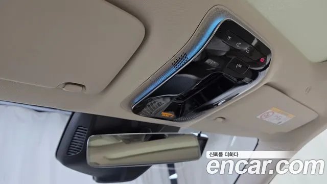 Mercedes-Benz E-Class — Фото автомобиля 29