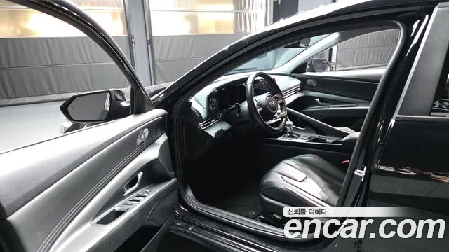 Hyundai AVANTE Avante (CN7) — Фото автомобиля 10
