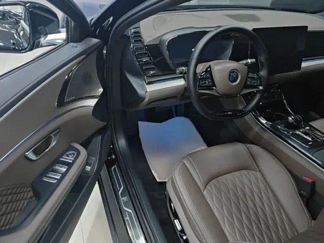 BYD Han — Фото автомобиля 15