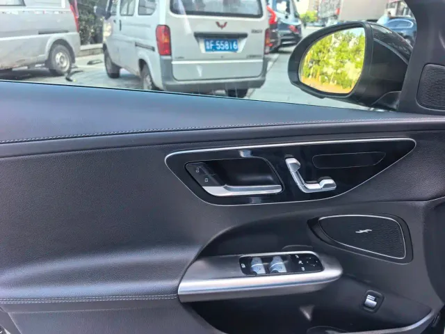 Mercedes-Benz C-Class — Фото автомобиля 10