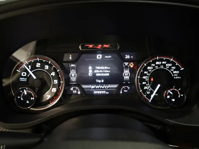 RAM Trucks — Фото автомобиля 8