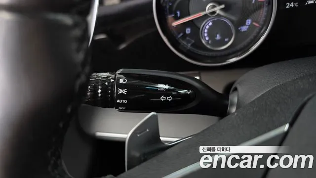 Hyundai Grandeur New — Фото автомобиля 28