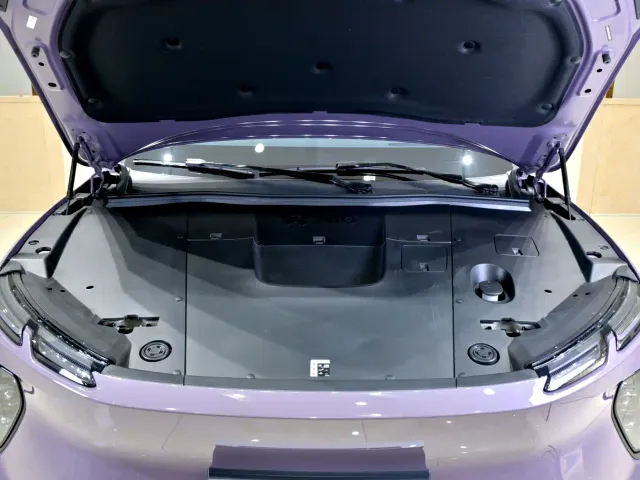 Nio EC6 — Фото автомобиля 24