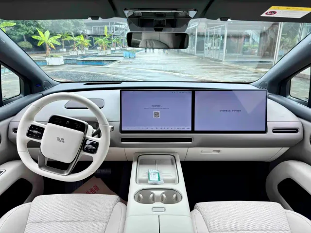 Li Auto i6 — Фото автомобиля 8