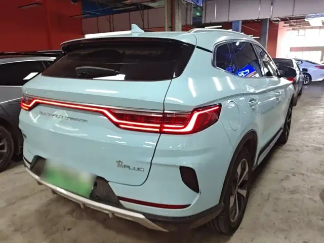 BYD Song PLUS PHEV 2021 EV Premium Model — Фото автомобиля 6