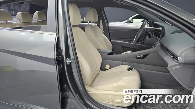 Hyundai AVANTE Avante (CN7) — Фото автомобиля 26