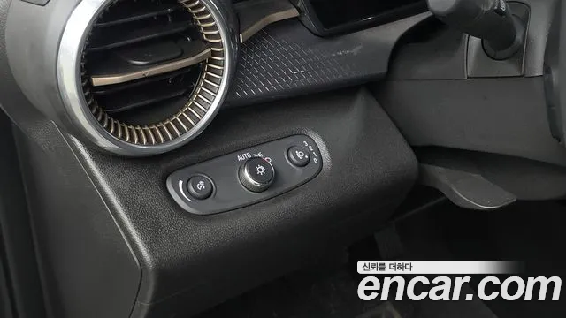 ChevroletGMDaewoo Trax Trax Кроссовер — Фото автомобиля 27