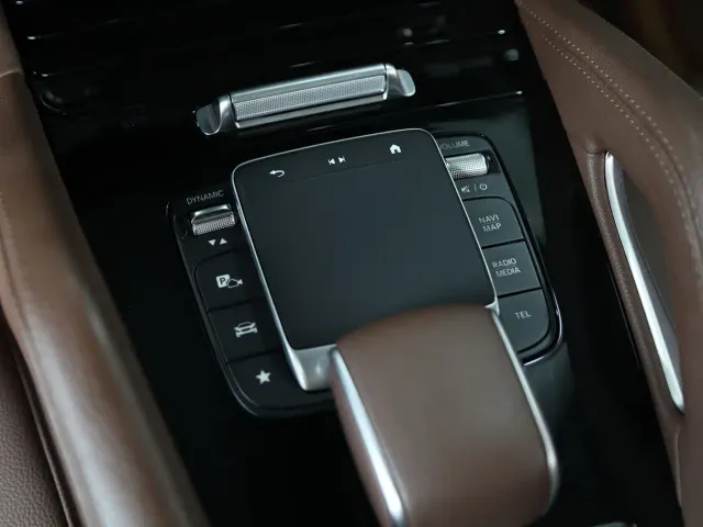 Mercedes-Benz GLE-Class — Фото автомобиля 11