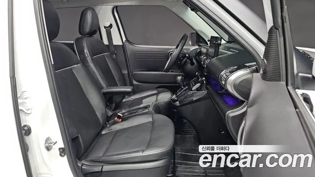 Hyundai Casper — Фото автомобиля 16