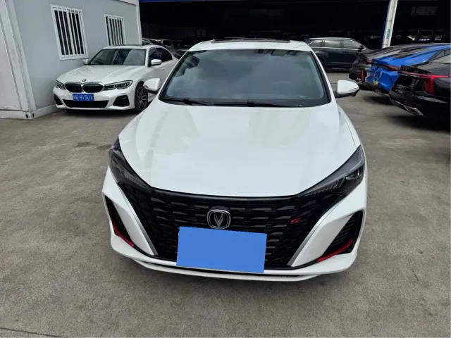 Changan Eado — Фото автомобиля 2