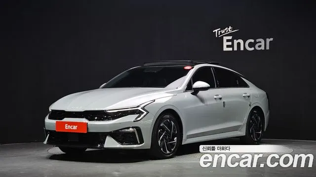 Фотография автомобиля — Kia K5 Generation 3