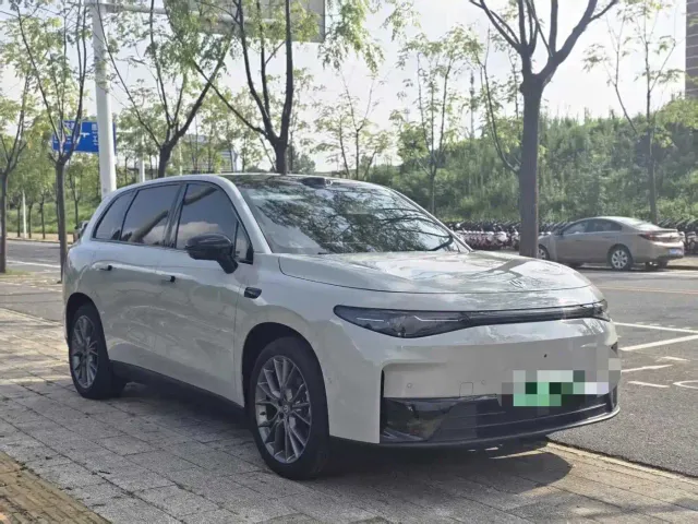 Leapmotor C10 — Фото автомобиля 3