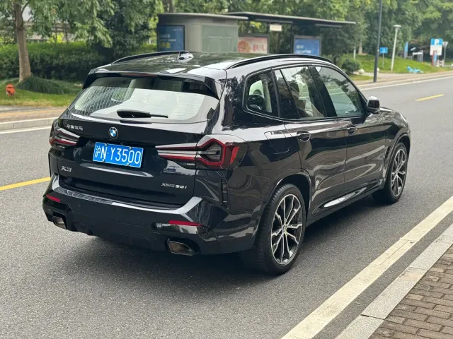 BMW BMW X3 2022 xDrive30i Leading M Night Package — Фото автомобиля 4