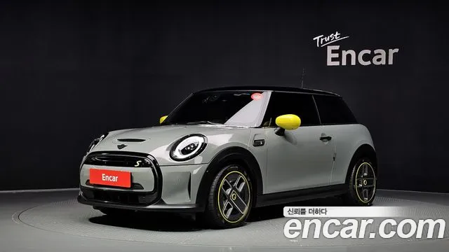 Фотография автомобиля — MINI Cooper Cooper Electric