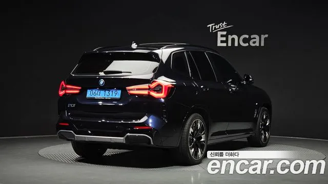 BMW iX3 G08 (2020–2024) — Фото автомобиля 2