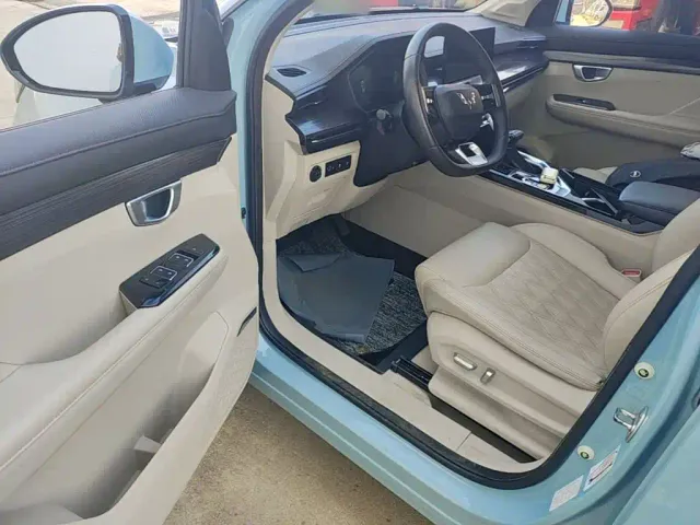 Wuling Asta — Фото автомобиля 15