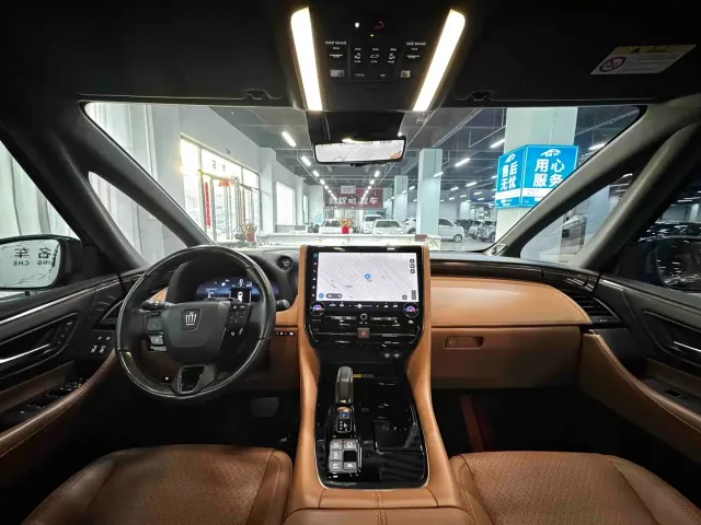 Toyota Vellfire — Фото автомобиля 10