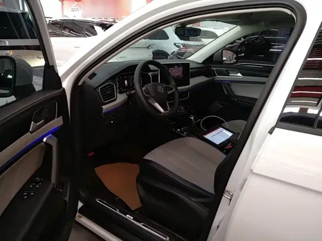 Volkswagen Tayron GTE Plug-in Hybrid — Фото автомобиля 14