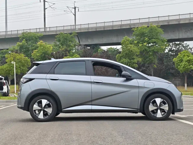 BYD Dolphin — Фото автомобиля 8