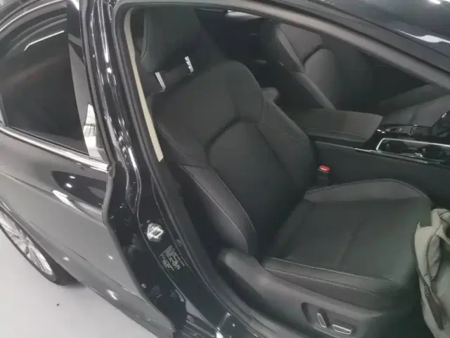 Toyota Camry — Фото автомобиля 19