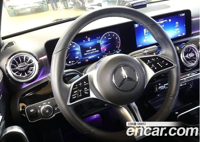 Mercedes-Benz A-Class — Фото автомобиля 12