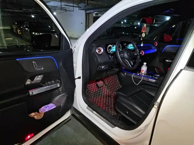 Mercedes-Benz Mercedes-Benz GLB 2023 GLB 220 Dynamic — Фото автомобиля 12