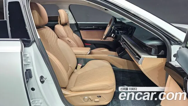 Hyundai Grandeur Grandeur (GN7) 2.5 Бензин 2WD — Фото автомобиля 9