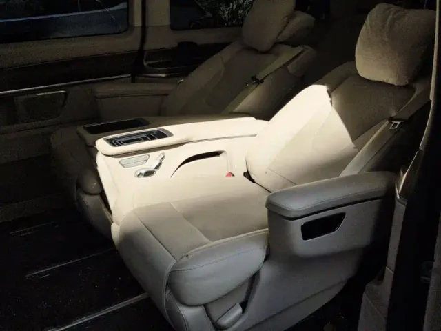Mercedes-Benz V-Class — Фото автомобиля 13