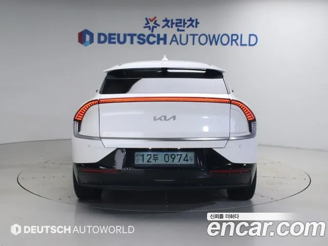 Kia EV6 — Фото автомобиля 4