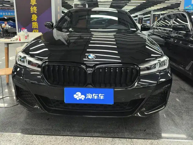 BMW 5 Series — Фото автомобиля 2