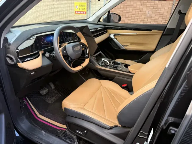 Geely Boyue L — Фото автомобиля 4