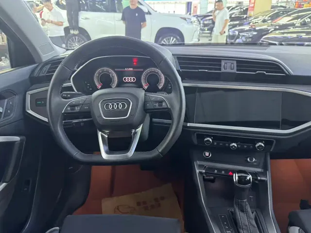 Audi Audi Q3 2022 35 TFSI Fashion Dynamic — Фото автомобиля 10