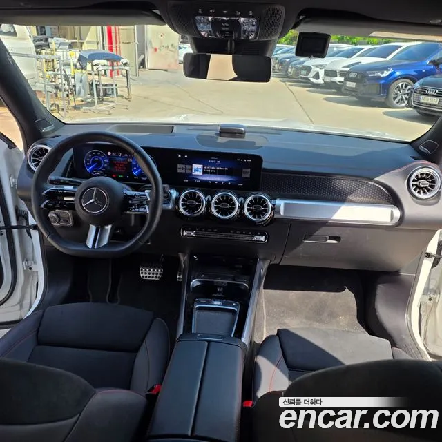 Mercedes-Benz EQB X243 — Фото автомобиля 12