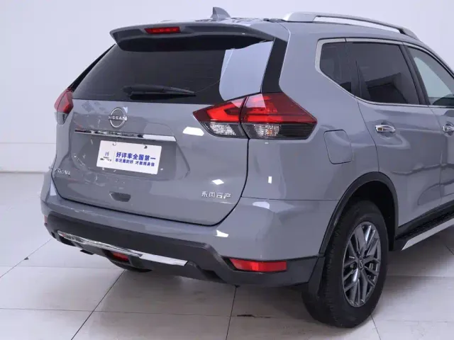 Nissan X-Trail — Фото автомобиля 8
