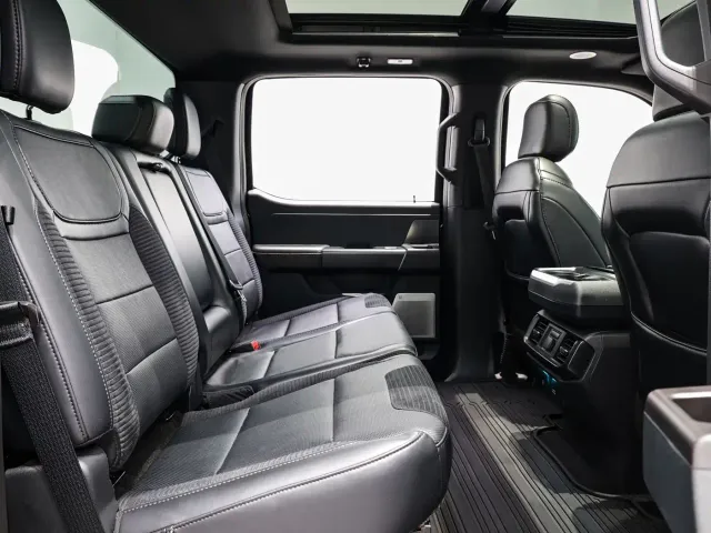 Ford F-150 Raptor — Фото автомобиля 11