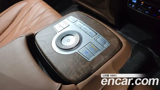 Genesis G80 Electrified G80 (RG3) — Фото автомобиля 19
