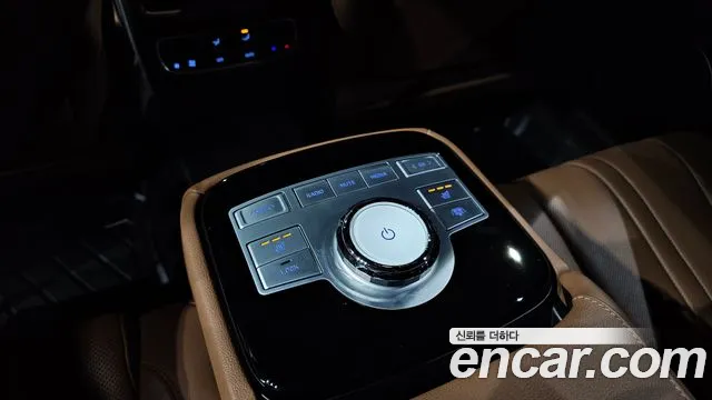Genesis G80 Бензин 3.5 турбо AWD — Фото автомобиля 18