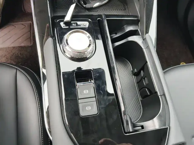 Haval H6 — Фото автомобиля 13