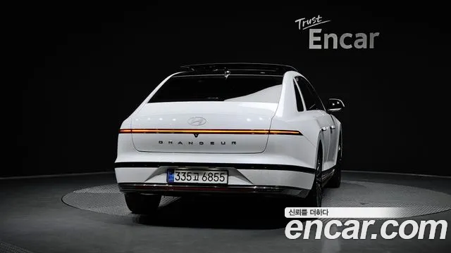 Hyundai Grandeur GN7 — Фото автомобиля 4