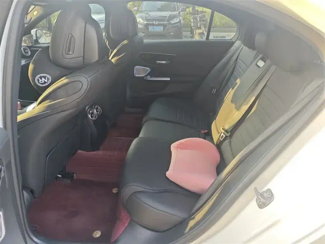 Mercedes-Benz C-Class — Фото автомобиля 3