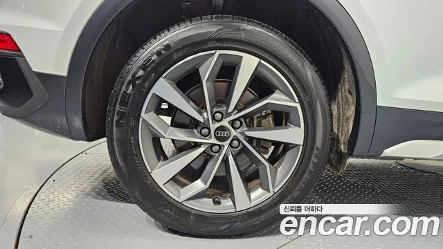 Audi Q5 40 TDI quattro Sportback — Фото автомобиля 5