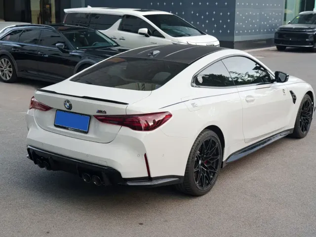 BMW M4 — Фото автомобиля 4