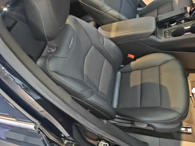 Cadillac XT4 — Фото автомобиля 24