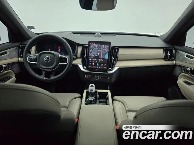 Volvo XC90 — Фото автомобиля 7