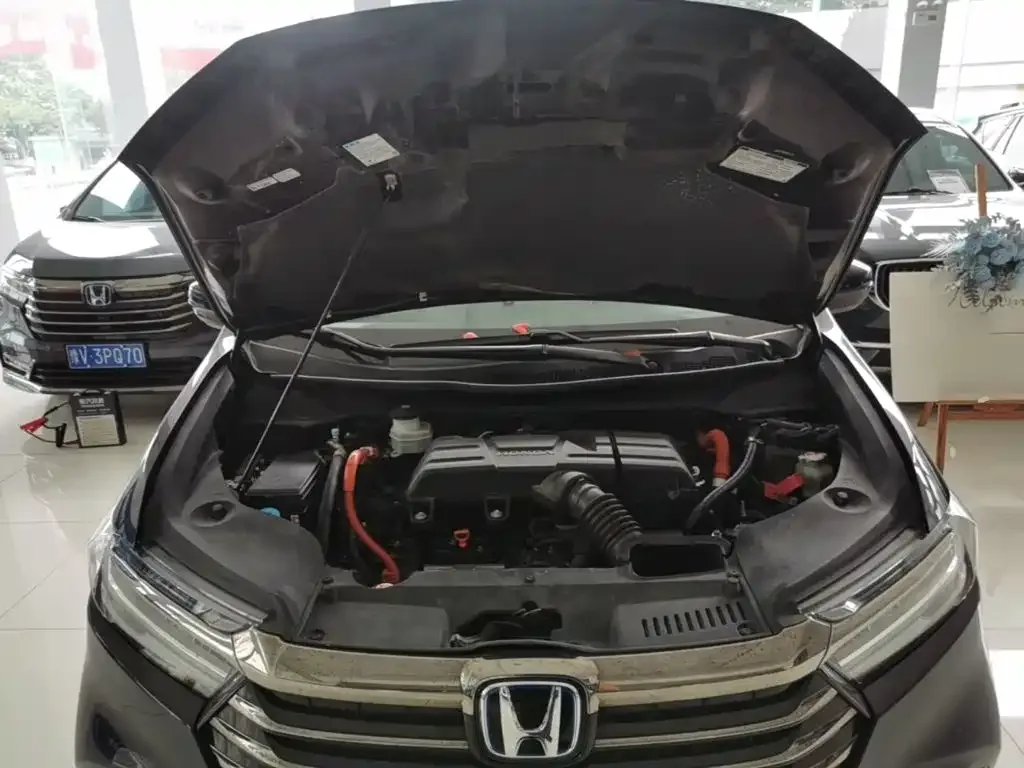Honda Odyssey 2022 2.0L e:HEV Sharp·Prestige Edition — Фото автомобиля 15
