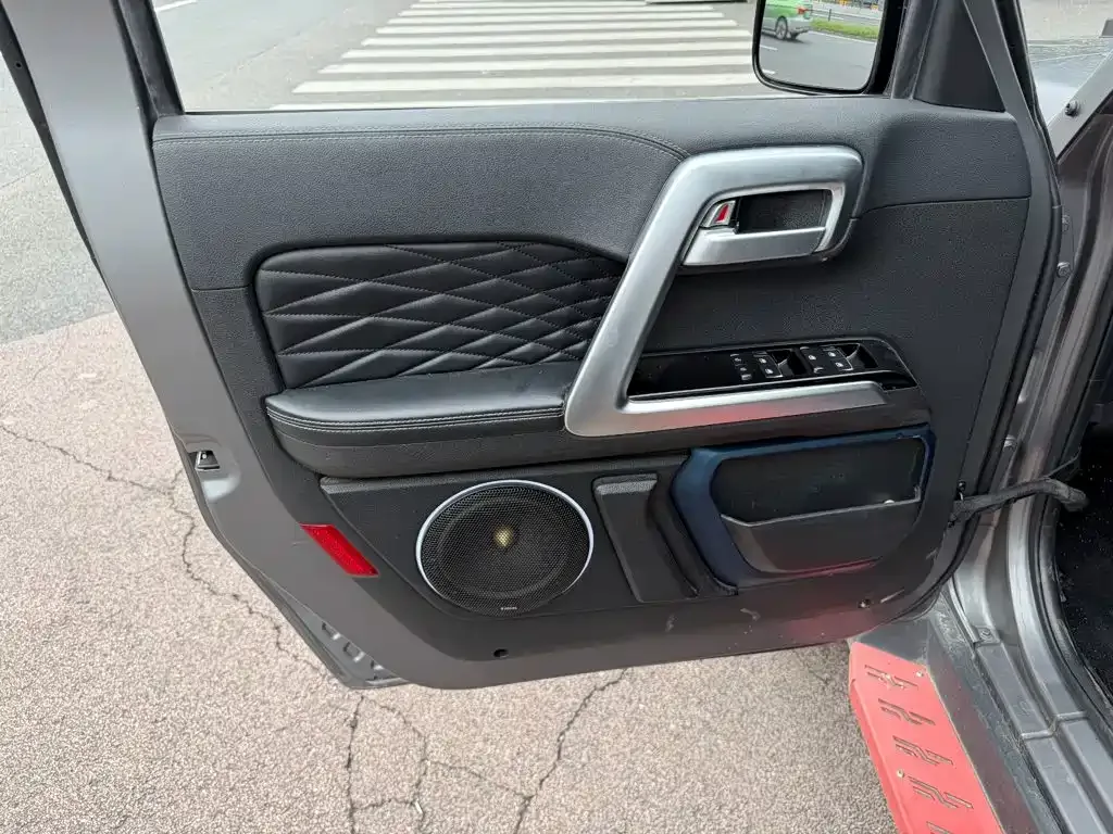 BAIC ORV Beijing Offroad BJ40 2022 2.0T Automatic AWD Huita Champion Edition — Фото автомобиля 6